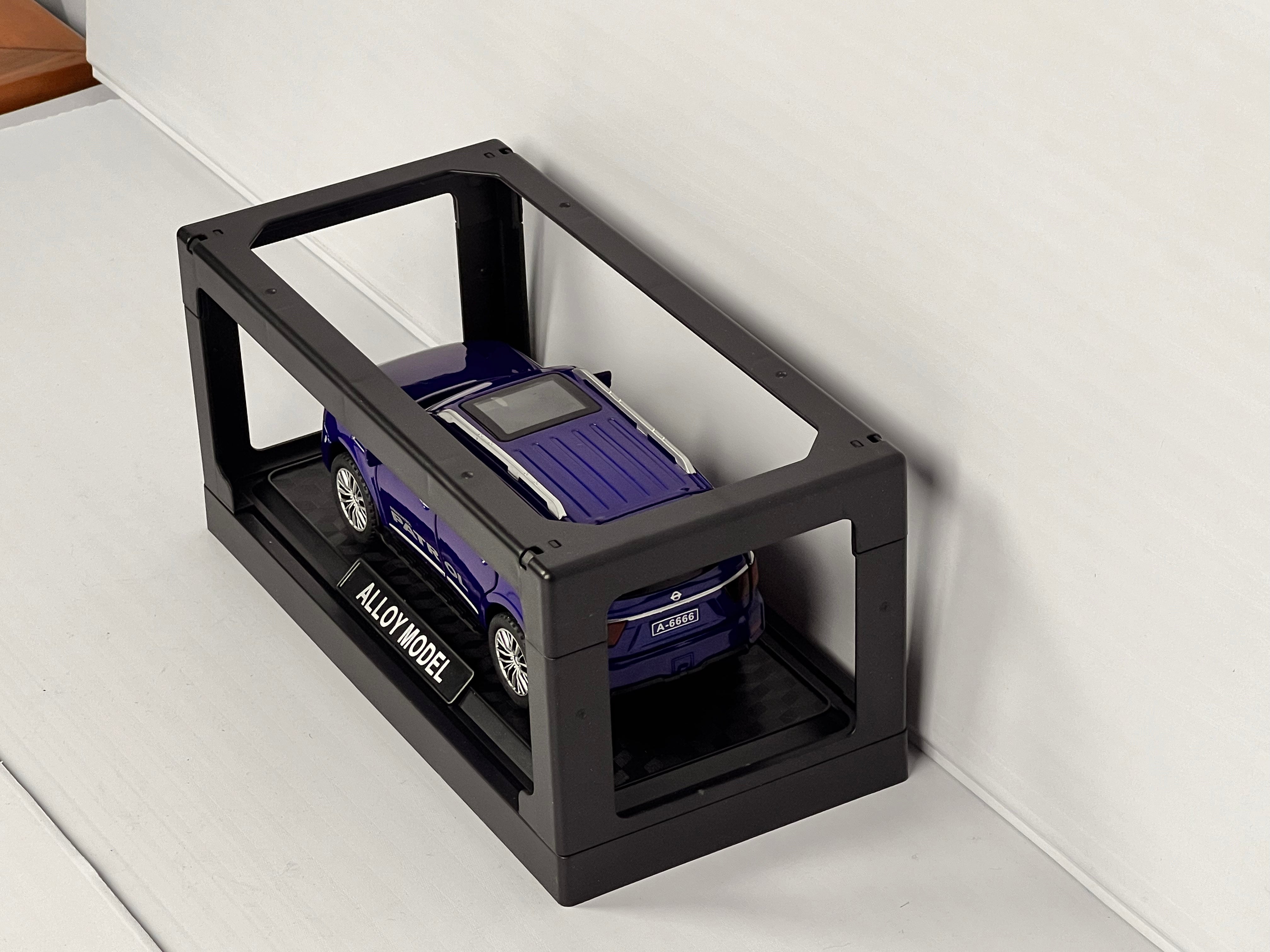 Toyota Land Cruiser LC300 Alloy Diecast Model (1:32 Scale)