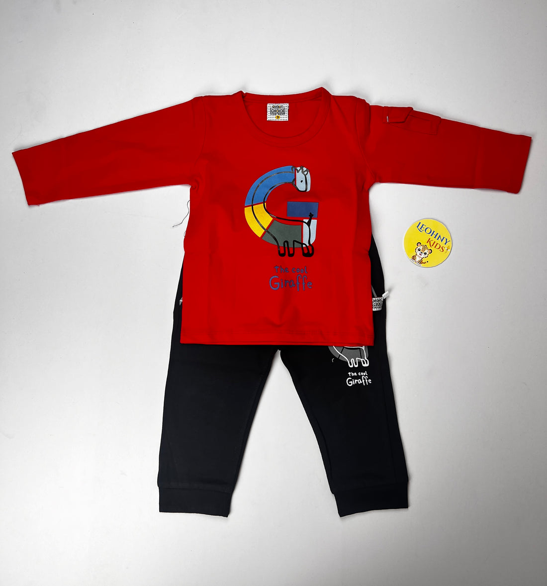 Boys 2 Pcs "The Cool Giraffe" Suit with Utility Sleeve Pocket (Full Sleeves)