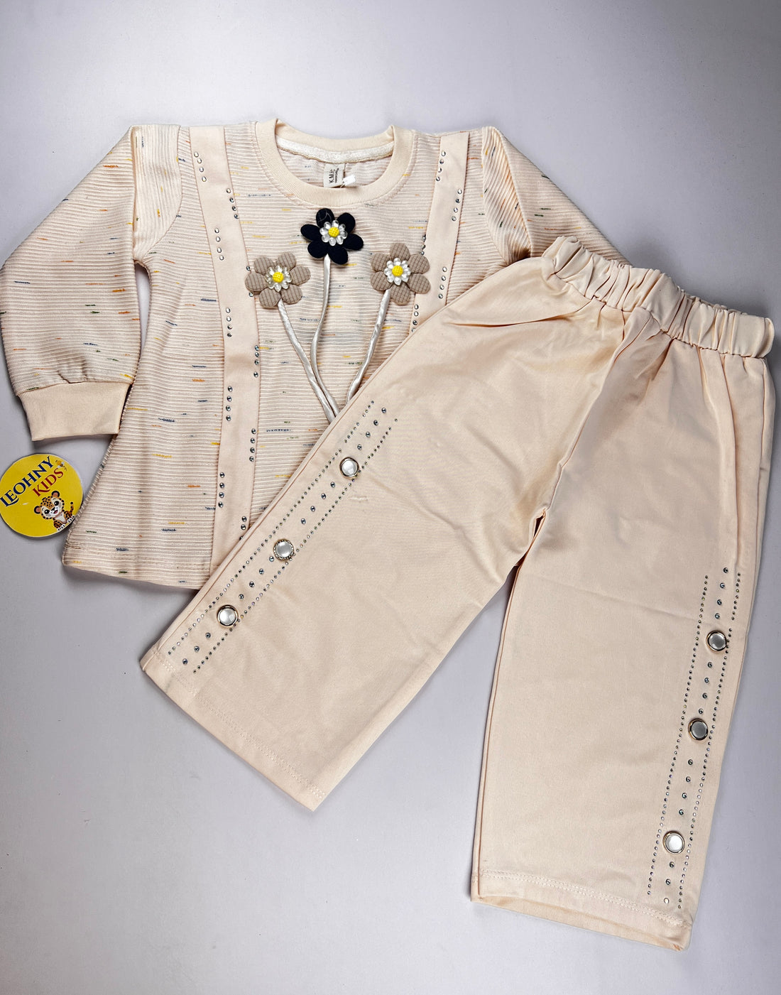 "Happy Floral" 2-Piece Embellished Ribbed Lounge Set