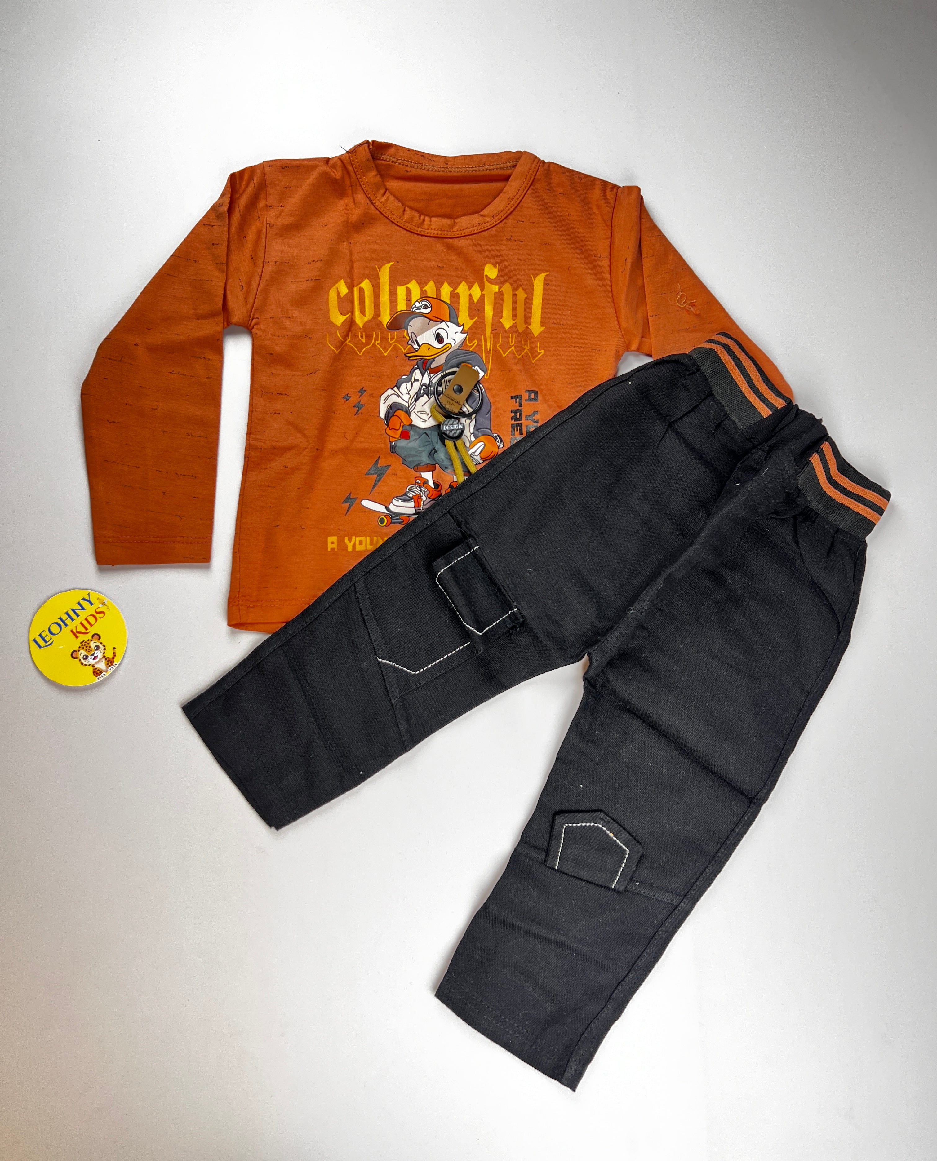 "Skater Duck" 2-Piece Cargo Set – Sandstone Beige & Onyx Black